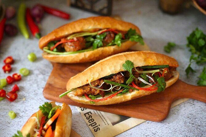 (HOT) Hanoi Guided Street Food and Train Street Tour with Local - FAQ