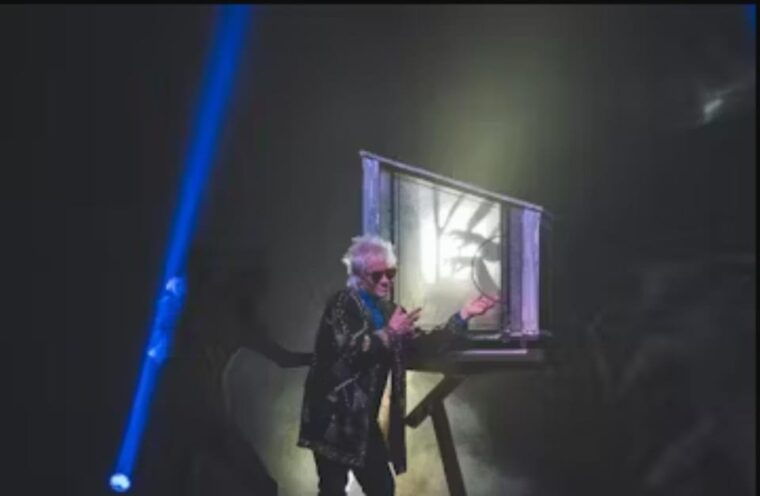 hot-springs-the-maxwell-blade-theatre-of-magic