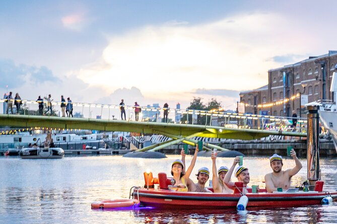 hot-tub-boat-tour-in-london-londons-most-unique-tour