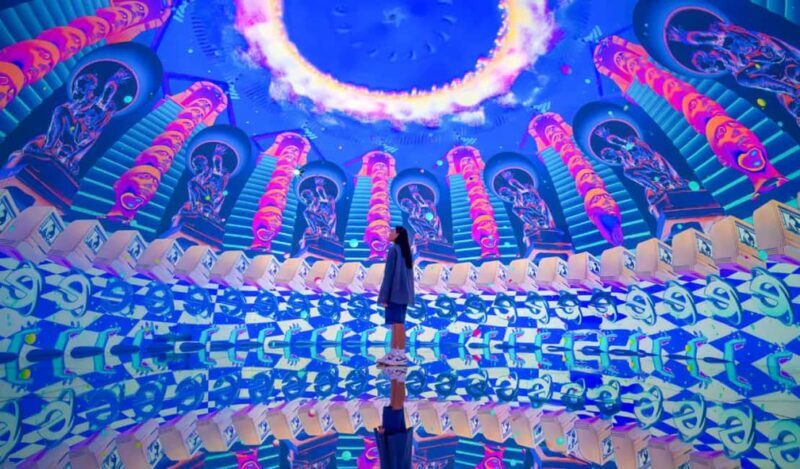 House of Hype Beautiful Immersive Wonderland - DUBAI MALL - Live Performances and Spontaneous Surprises