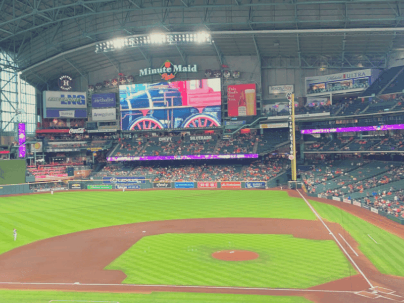 houston-houston-astros-baseball-game-at-minute-maid-park