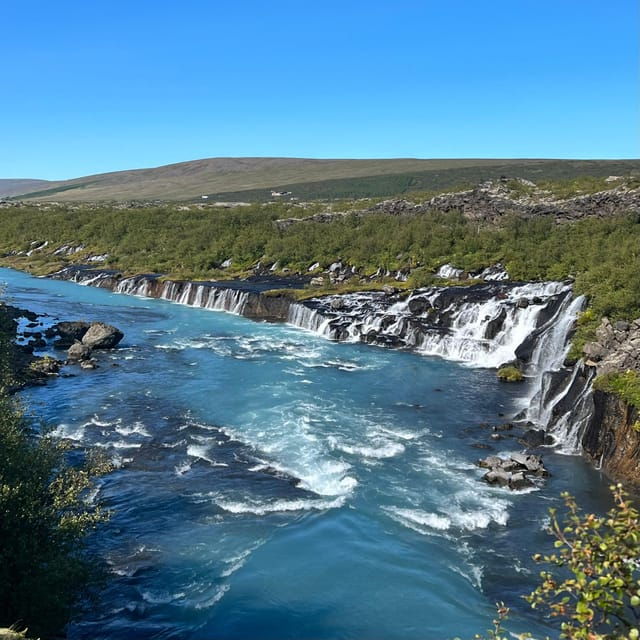 hraunfossar-barnafosshvamsvik-hot-spring-private-tour