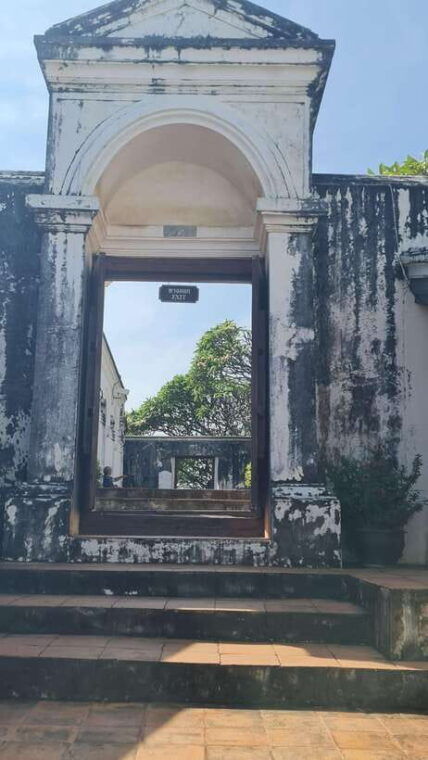 hua-hin-phetchaburi-summer-palace-private-2-or-3-pax