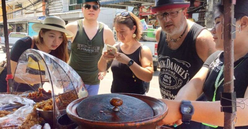 hua-hin-thai-street-food-market-walking-tour