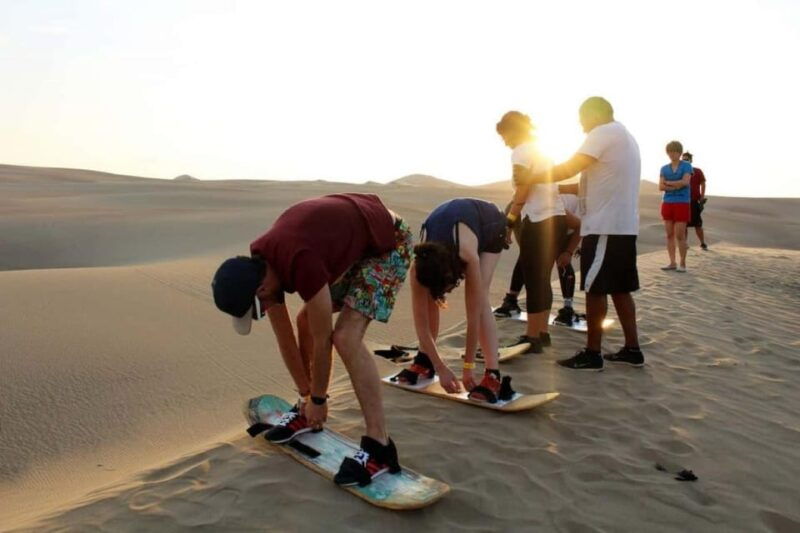 huacachina-adventure-sandboarding-buggy-tour