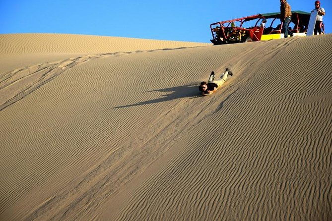 huacachina-sand-buggy-and-sand-boarding-experience