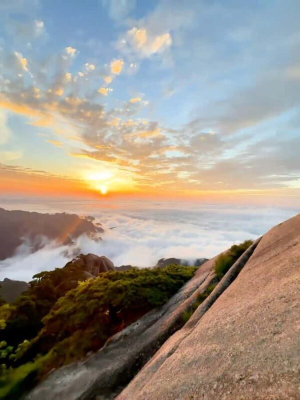Huangshan: 3-Day Tour with Tunxi Old Street & Sunrise - Transportation & Logistics