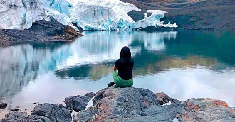 huaraz-excursion-to-the-pastoruri-snows-and-puyas-raymondi