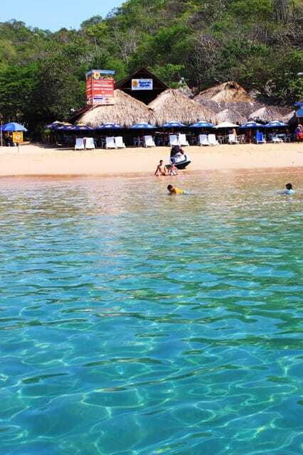 huatulco-bays-of-huatulco-boat-tour