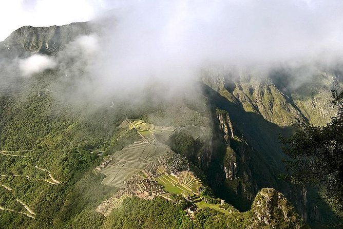 huayna-picchu-and-machu-picchu-from-cusco-full-day