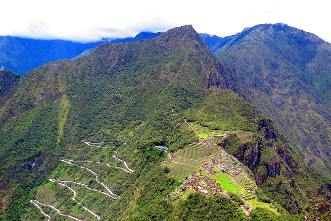 huayna-picchu-and-machu-picchu-from-cusco-full-day