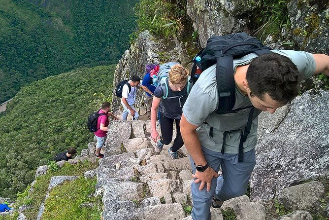 huayna-picchu-and-machu-picchu-from-cusco-full-day