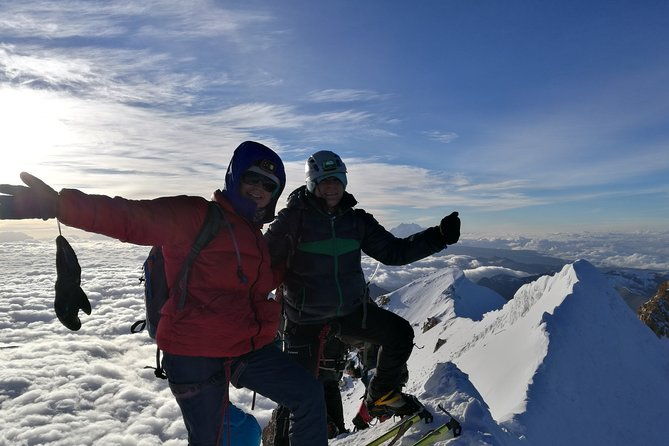 huayna-potosi-6088-m-the-most-popular-mountain-in-bolivia