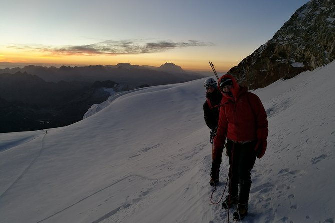 huayna-potosi-6088-m-the-most-popular-mountain-in-bolivia