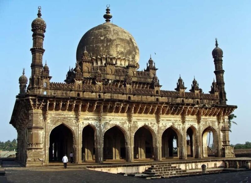Hubli: 2-Day Bijapur Private Tour with Hotel Pickup - Day 2: Breathtaking Views and Hidden Gems