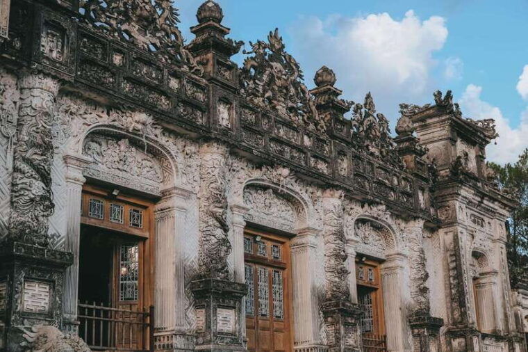 hue-city-day-trip-by-private-car-english-speaking-driver