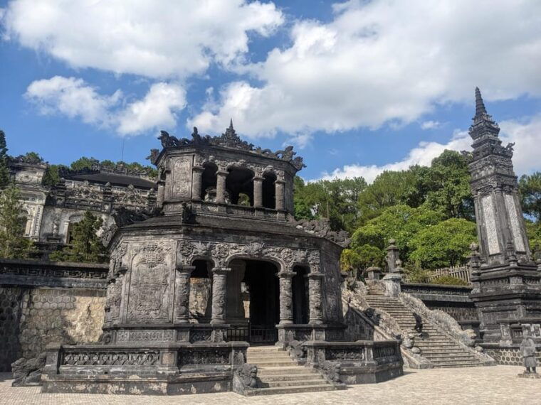hue-city-highlights-full-day-tour-with-lunch