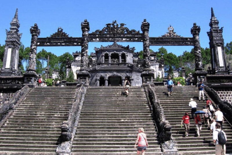 hue-city-tour-and-dragon-boat-trip-small-group-from-hue