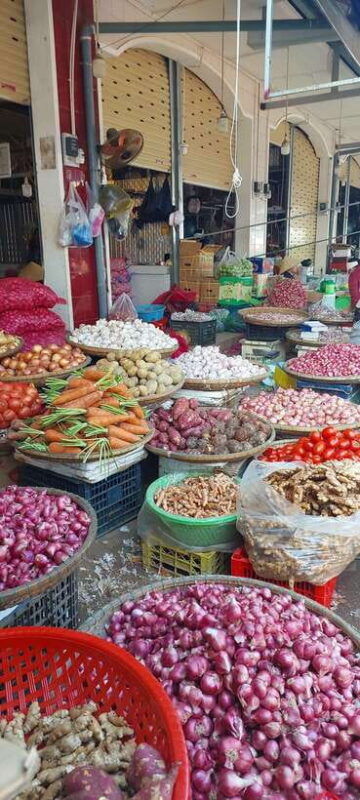 hue-cooking-class-with-local-visit-market-cook-local-food