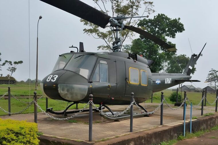 hue-explore-tour-with-vinh-moc-tunnels-and-khe-sanh-base