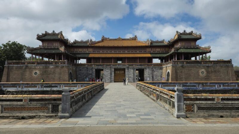 Hue: Full-Day City Guided Tour To Must-see attractions - What Travelers Say