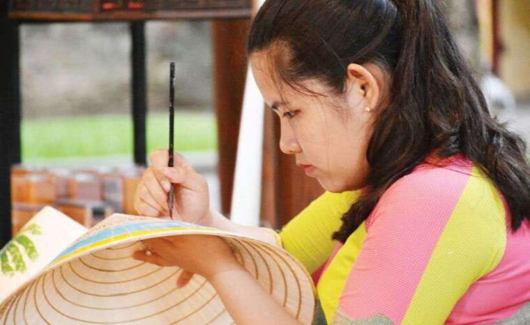 hue-half-day-exploring-hues-art-and-tradition