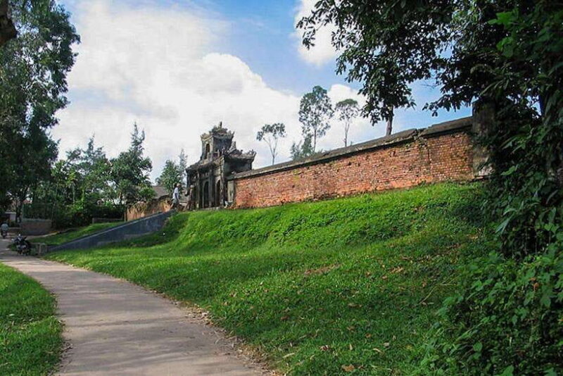 Hue: Half-day Thuy Bieu Village Cycling Adventure - Why This Tour Is Worth Considering