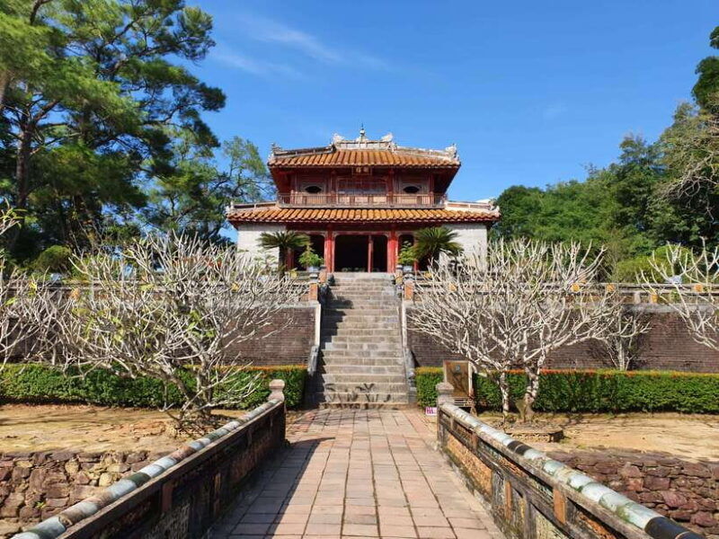hue-heritage-private-car-tour-no-guide