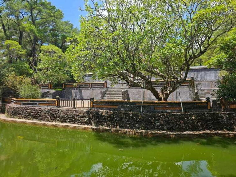 hue-heritage-private-car-tour-no-guide
