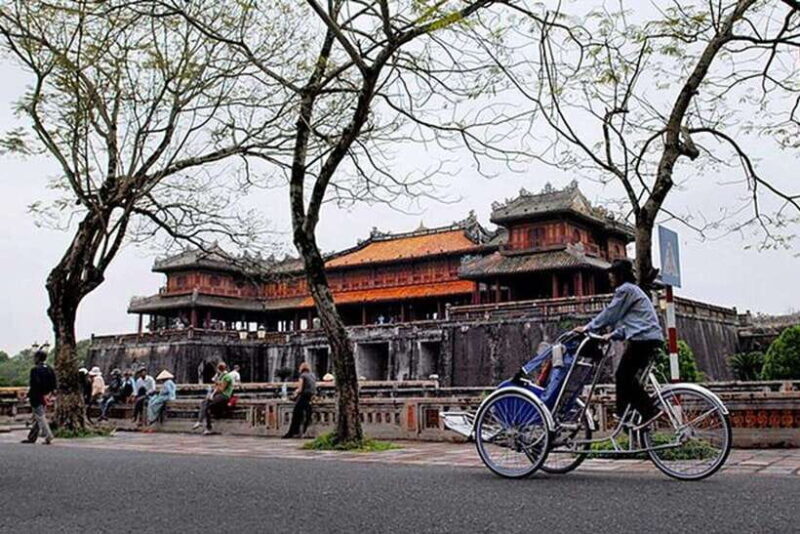 Hue Heritage Tour by Cyclo: Citadel, Museums & Local Market - Key Points