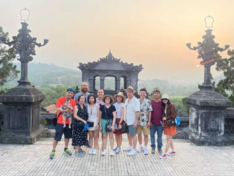 hue-hue-imperial-city-full-day-luxury-tour-with-dragon-boat
