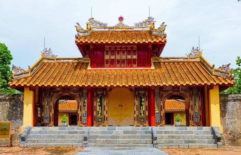 Hue: Hue Royal Tombs Tour Visit 3 Best Tombs & Pagoda - FAQs