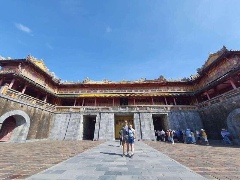 hue-hue-walking-tour-to-imperial-citadel-with-tour-guide