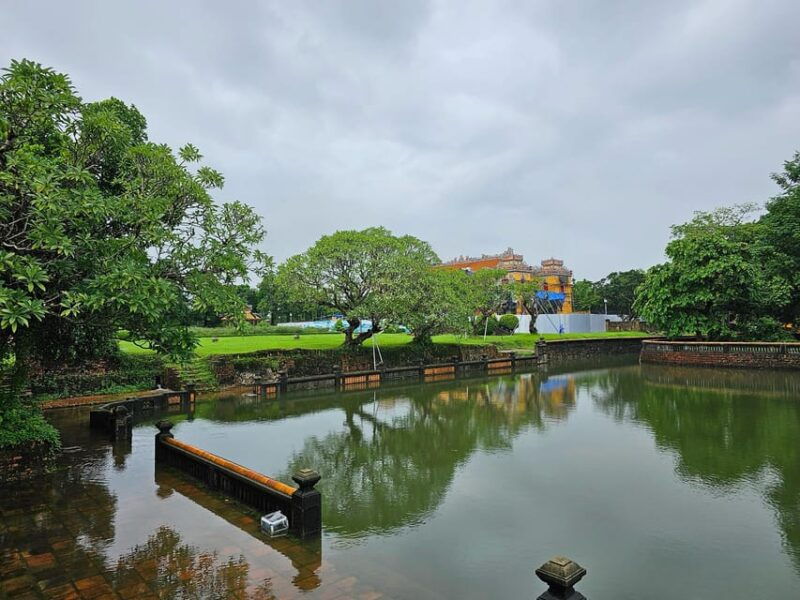 hue-imperial-and-forbidden-city-guided-tour