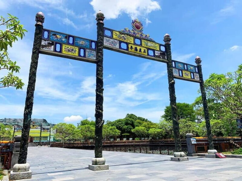 Hue Imperial City Tour from Da Nang/Hoi An via Hai Van Pass - Delight in Traditional Hue Cuisine