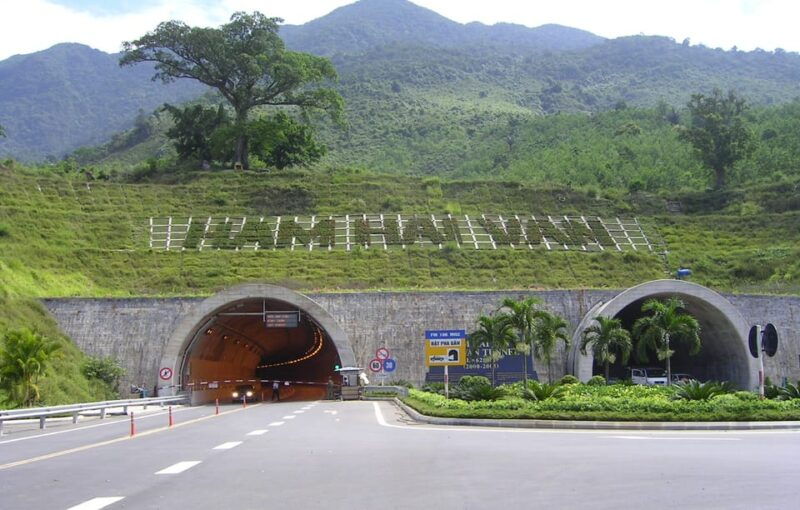hue-imperial-city-tour