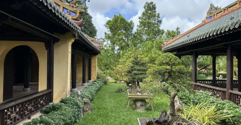 hue-imperial-city-walking-tour-in-25-hours