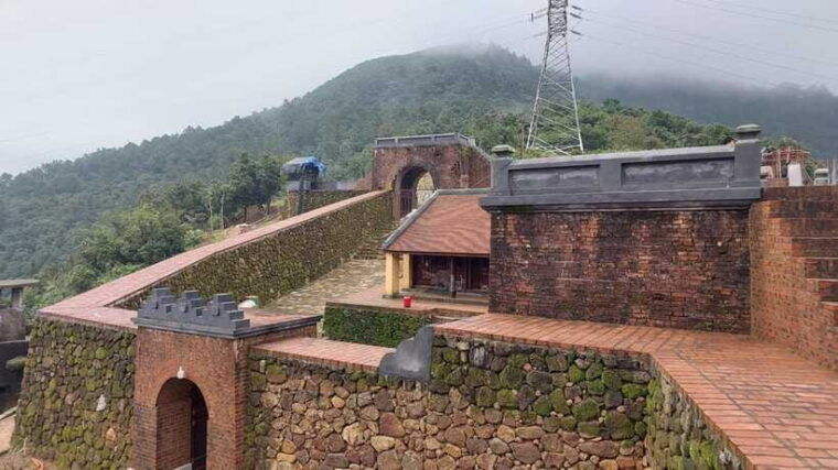 hue-lang-co-beach-lap-an-lagoon-hai-van-pass-daily-tour