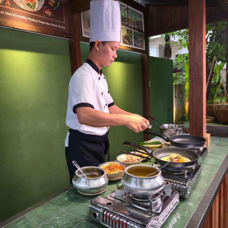 hue-market-tour-and-cooking-class-with-typical-dishes