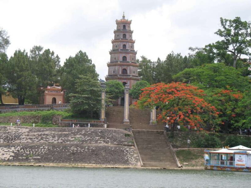 Hue: Perfume River Dragon Boat Cruise Pagoda & Tombs Visit - The Mausoleum of Emperor Minh Mang