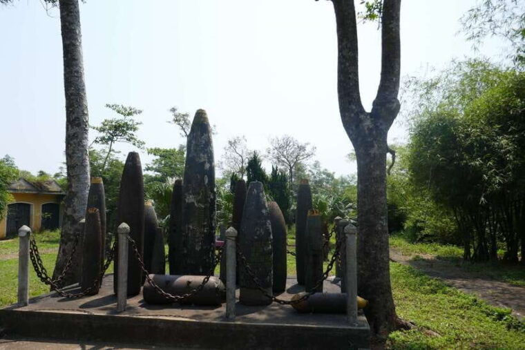 hue-private-car-to-dmz-with-vinh-moc-tunnels-and-more