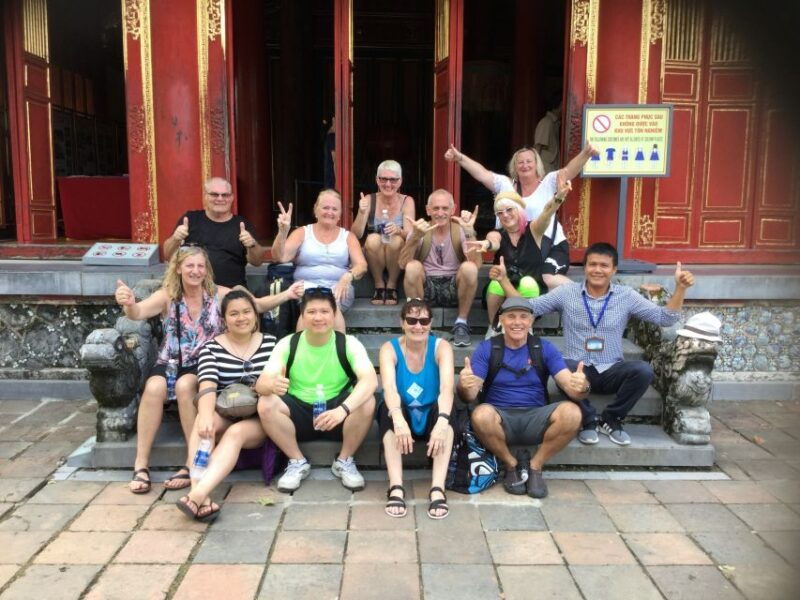 hue-private-city-tour-thien-mu-pagoda-dragon-boat-crafts
