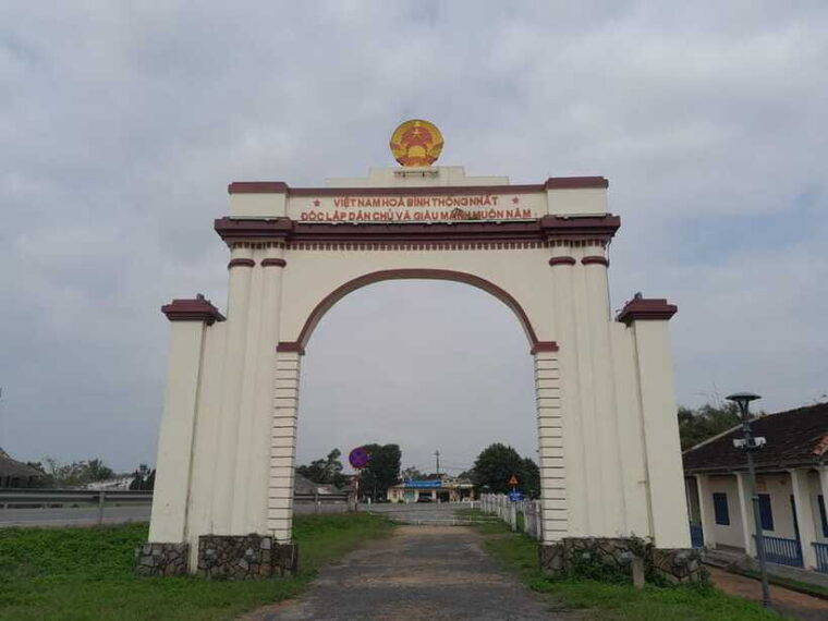 hue-private-transfer-to-dong-hoi-with-sightseeing-stops