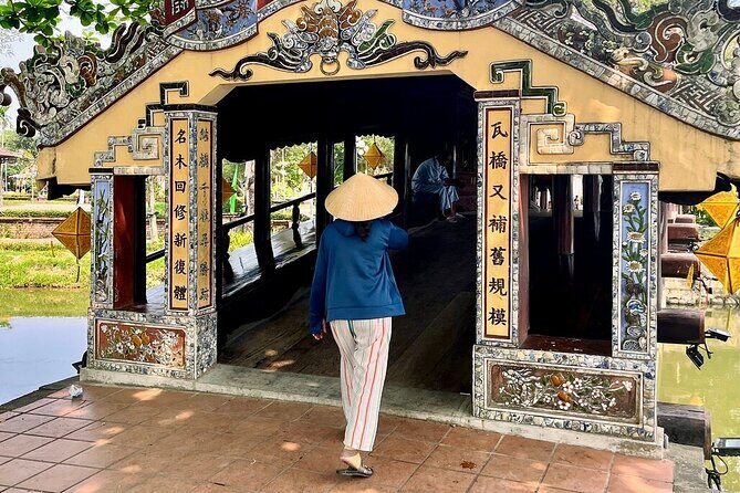 Hue to Hoi An Bus Tour with English Guide & Sightseeing - Detailed Breakdown of the Itinerary