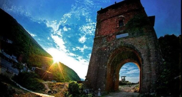 hue-to-hoi-an-by-motorbike-via-hai-van-pass-or-vice-versa-2