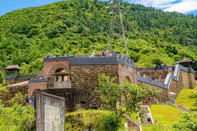 Hue to Hoi An/Da Nang Guided Bus Tour with Sightseeing Stops - The Itinerary in Detail