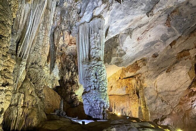 Hue to Paradise Cave: Explore the Natural Wonder on Even Days - The Journey Begins: Leaving Hue