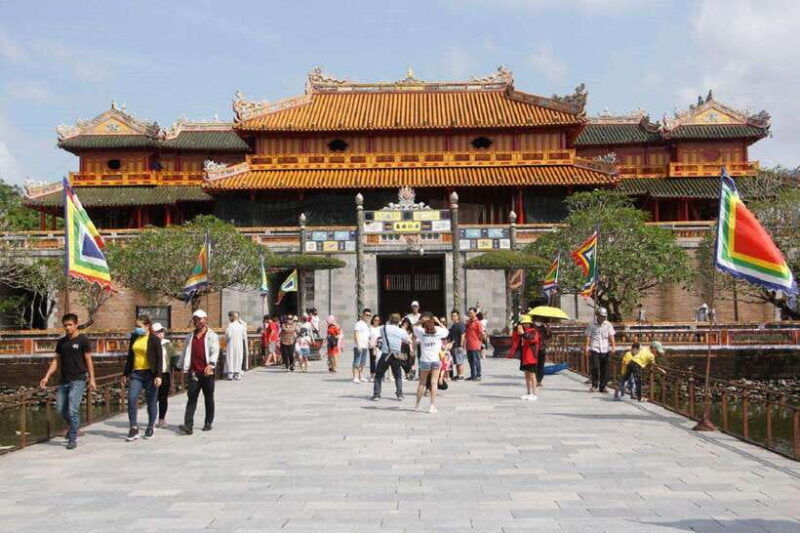 hue-tour-walking-in-imperial-city-with-optional-dragon-boat