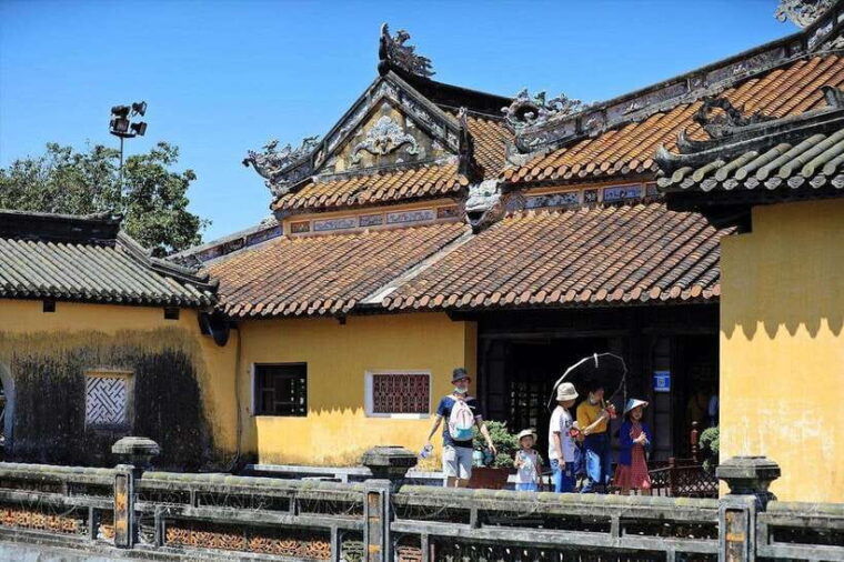 hue-tour-walking-in-imperial-city-with-optional-dragon-boat