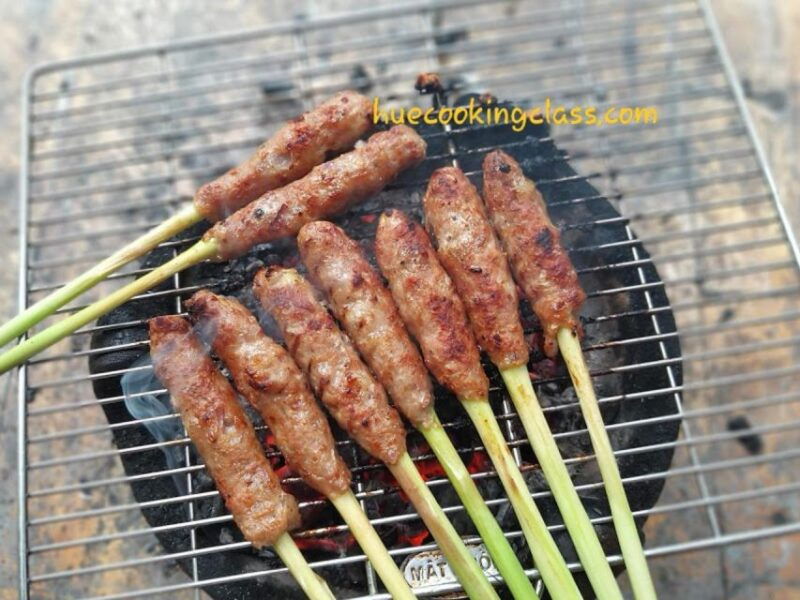 hue-traditional-cooking-class-market-with-mr-anh-family